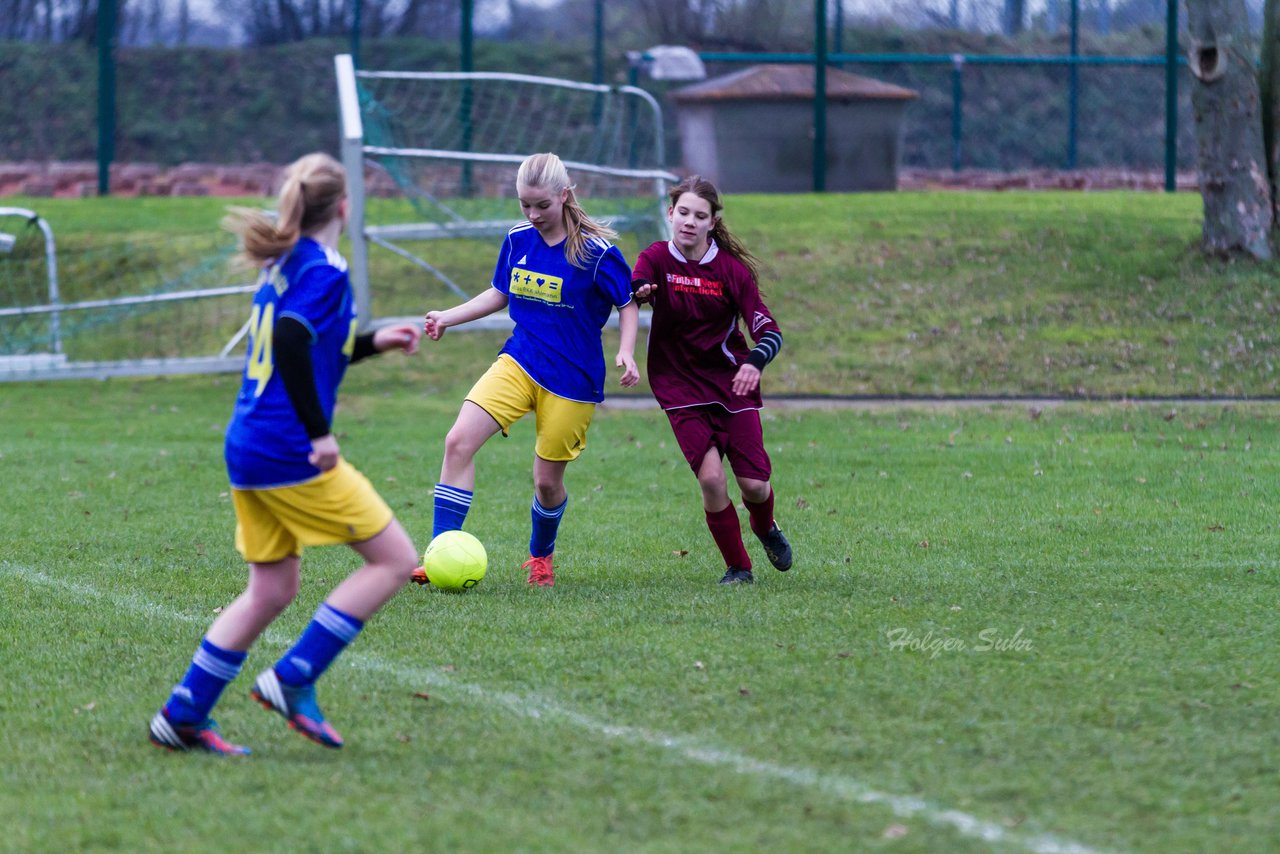 Bild 234 - B-Juniorinnen TSV Gnutz o.W. - SV Henstedt Ulzburg II : Ergebnis: ca. 5:0